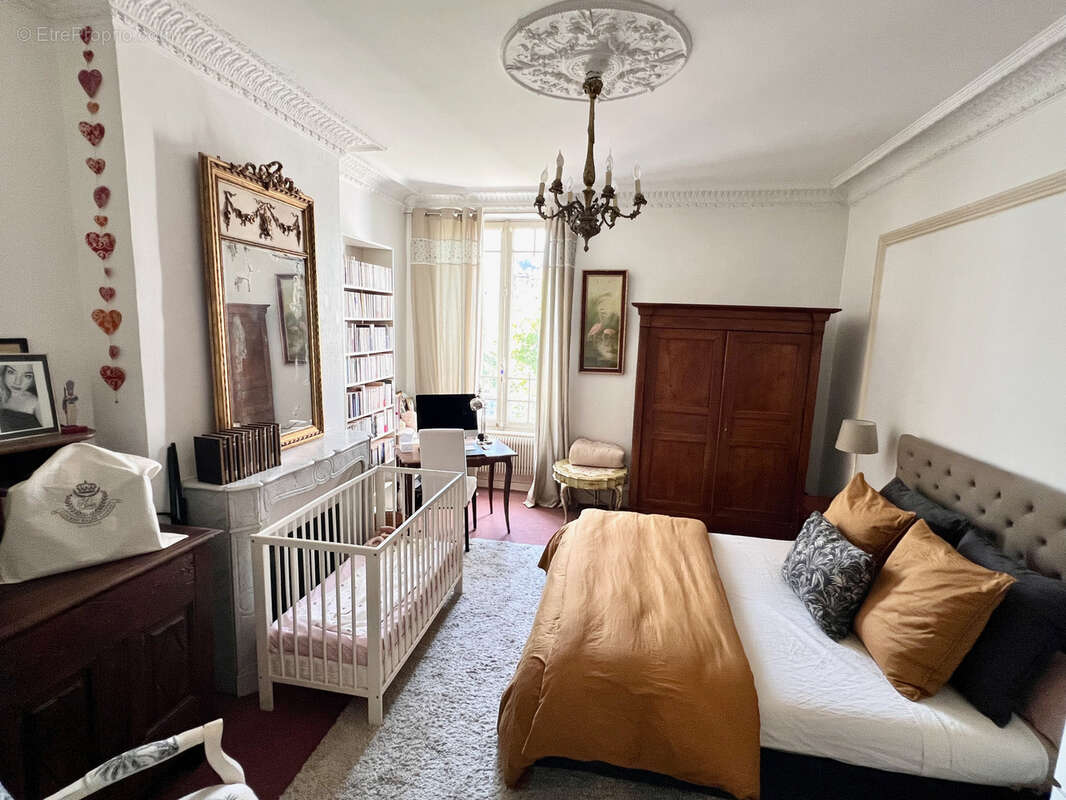 Appartement de caractère T4 97,05 m2 avec balcon - photo 6