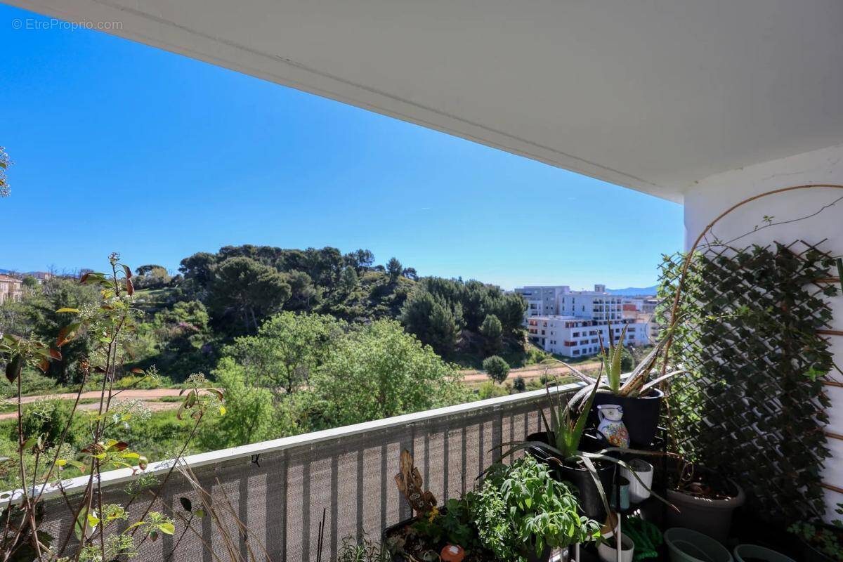 Appartement à MARSEILLE-14E