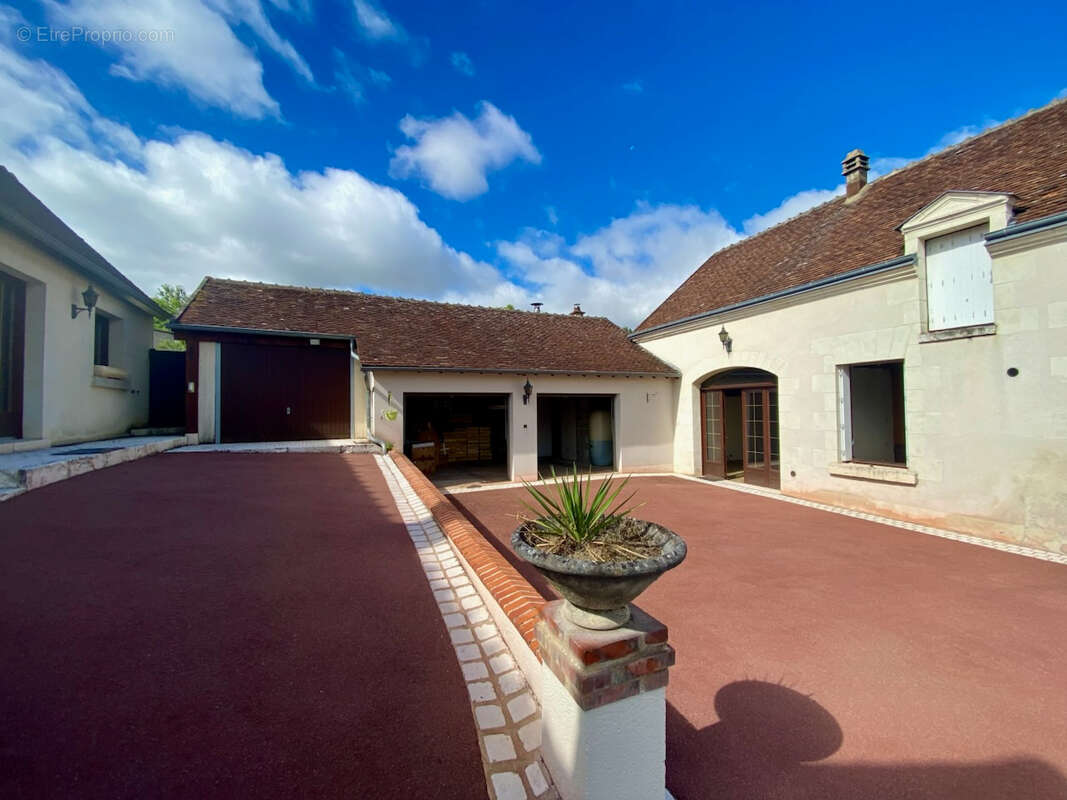 Maison à MONTRICHARD