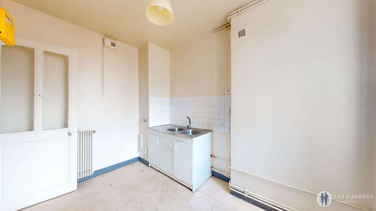 T3 secteur berriat traversant - photo 10