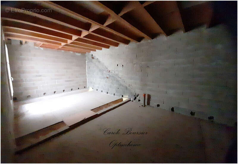 Appartement à LA NEUVEVILLE-SOUS-CHATENOIS