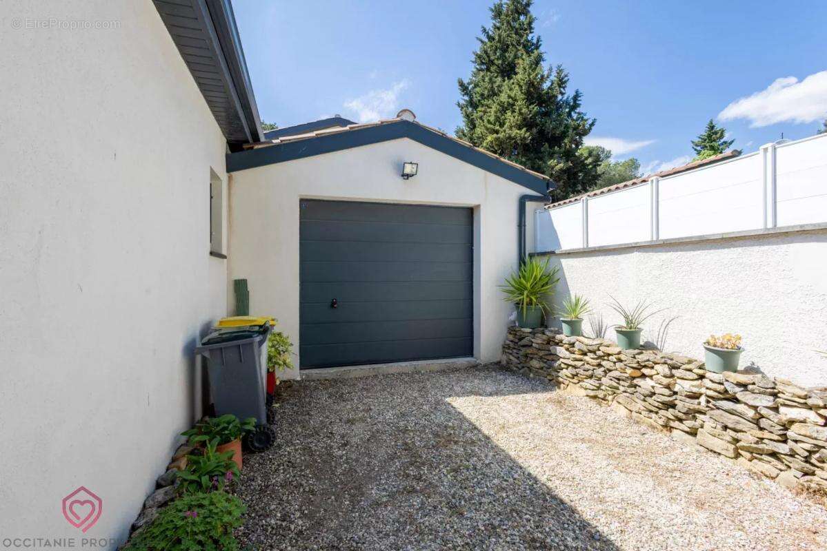 Maison à BOUILHONNAC