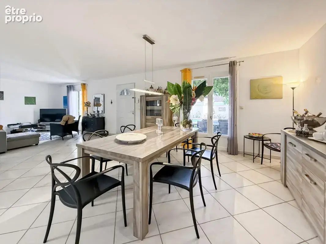 Le Grau-du-Roi maison à vendre avec piscine et 4 chambres - photo 4
