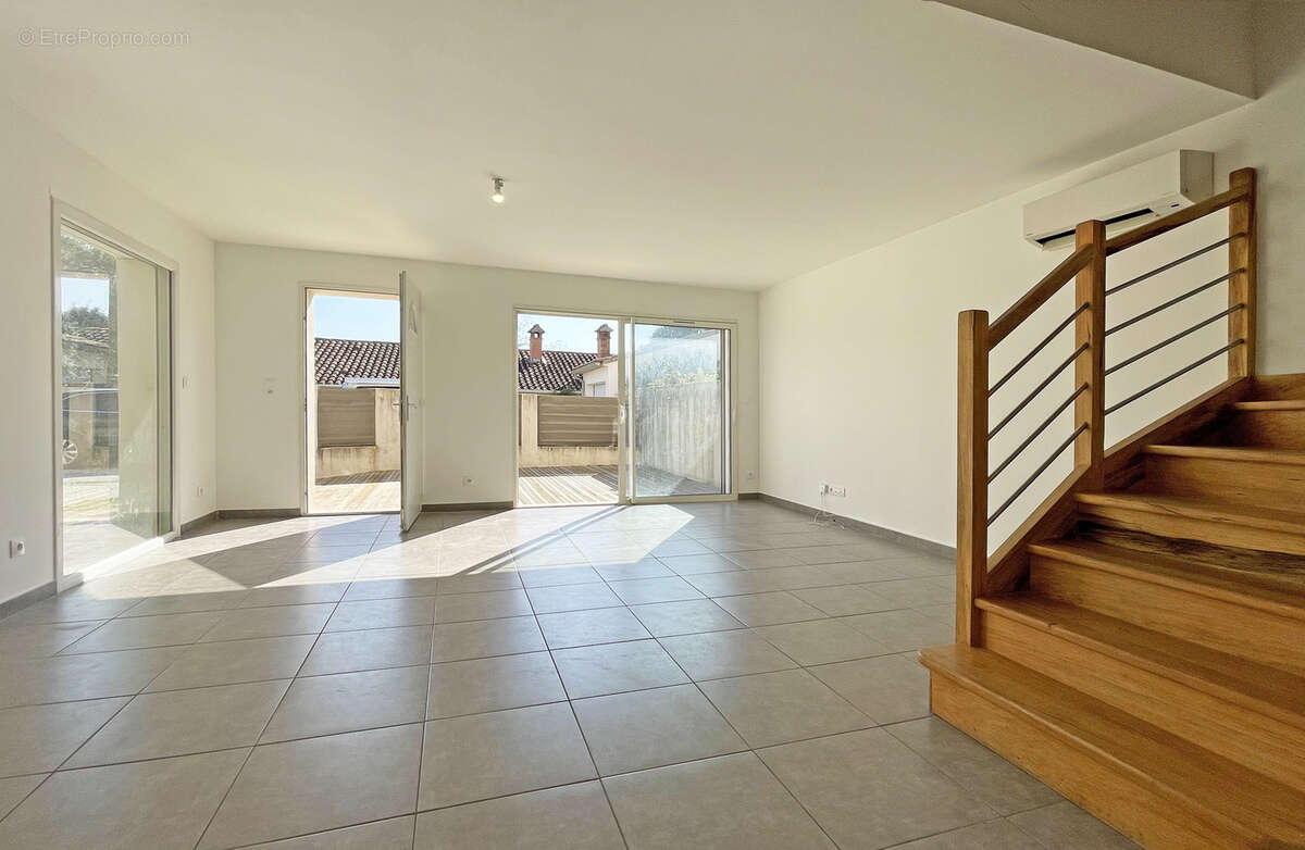 Maison à LES ANGLES