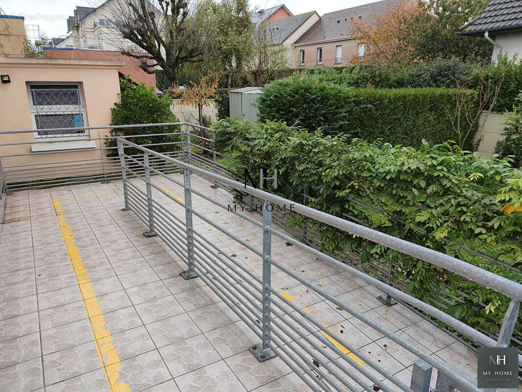 Appartement 111 m² à Alencon  - photo 2
