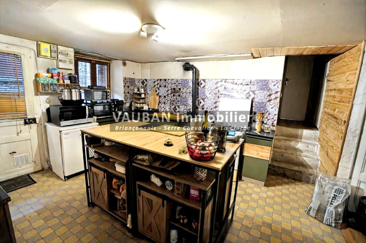 Maison à VILLAR-SAINT-PANCRACE