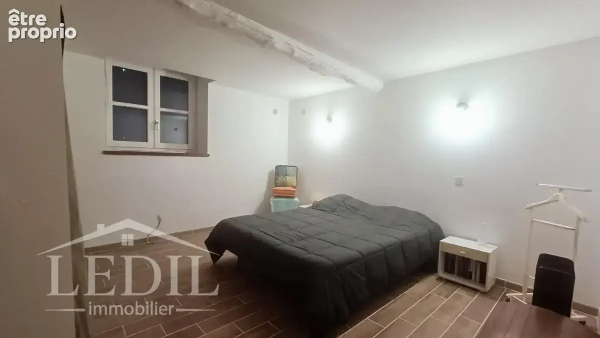 Maison rénovée avec cour en centre ville - photo 6