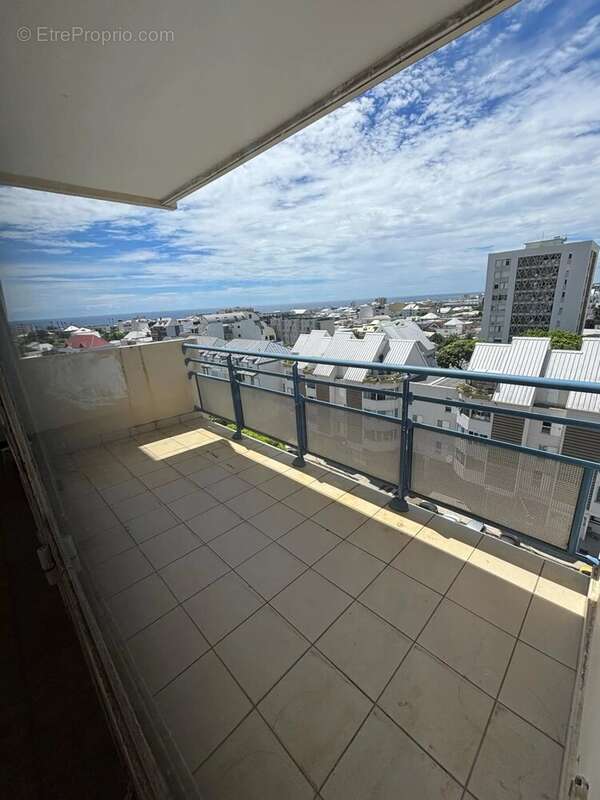 Appartement à SAINT-DENIS