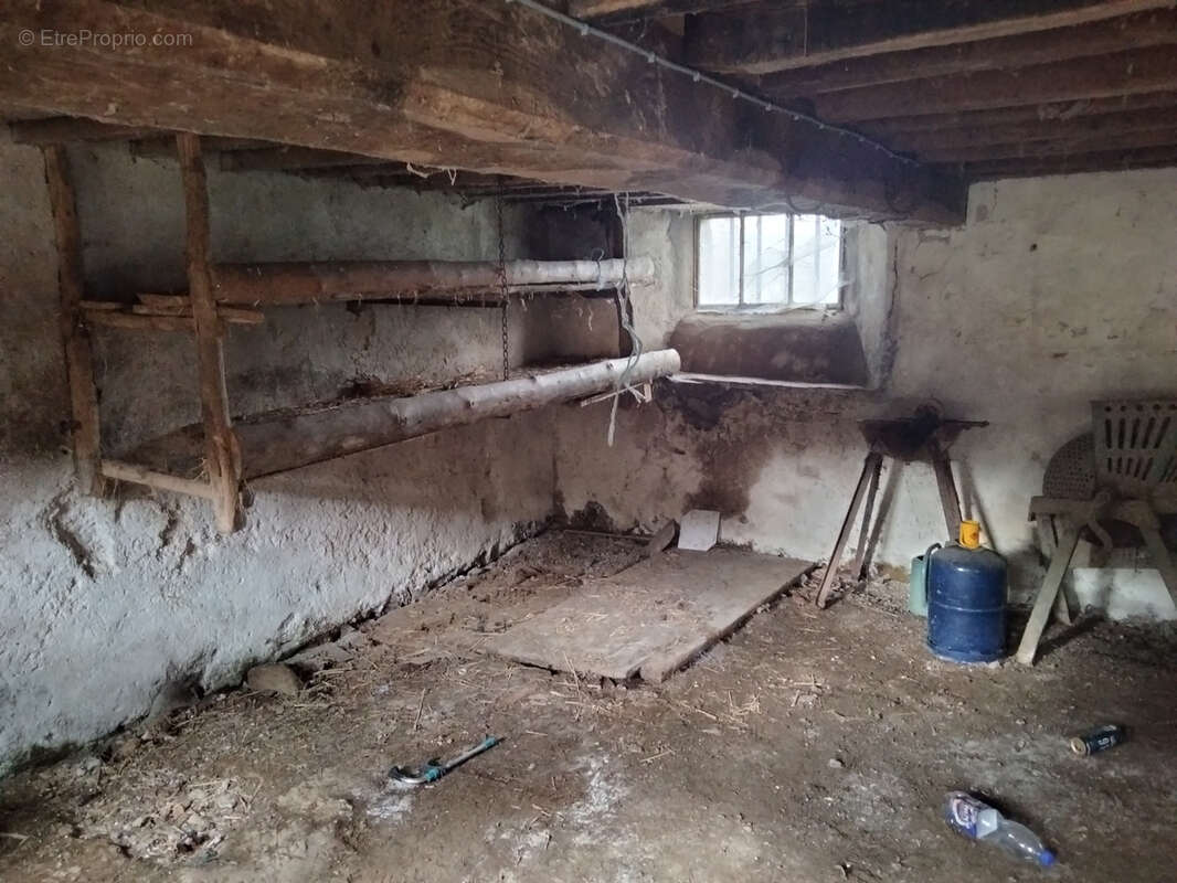 Maison à PANISSIERES