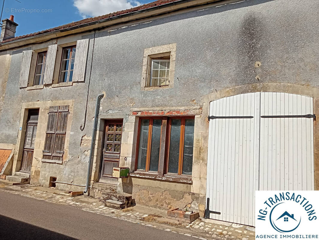 Maison à ENTRAINS-SUR-NOHAIN