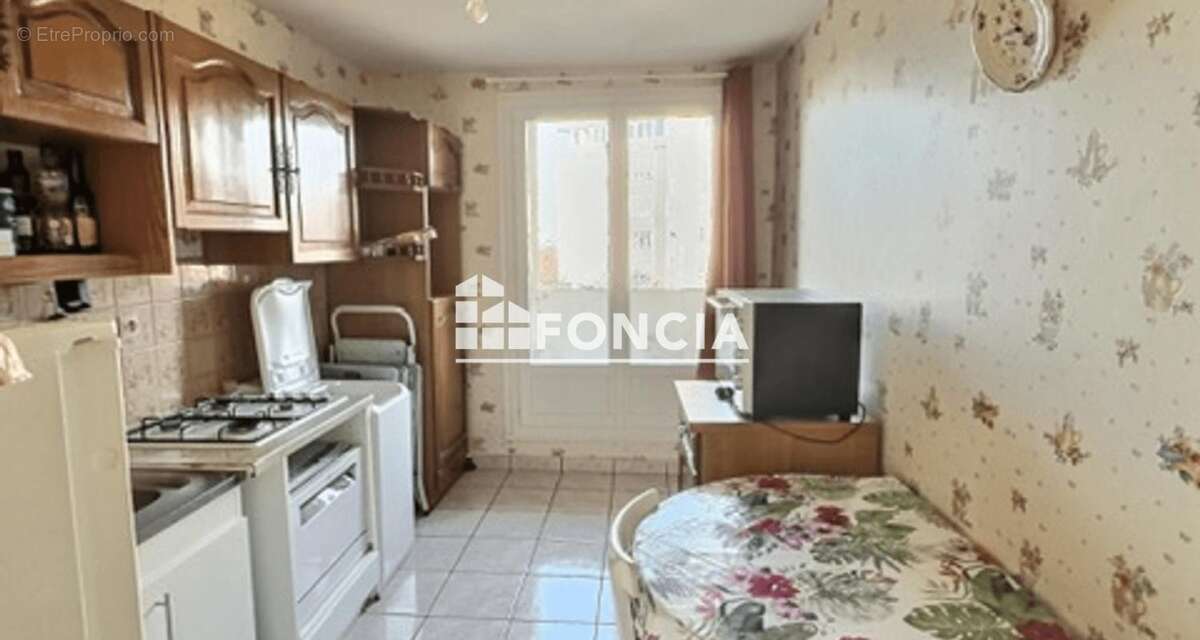 Appartement à SAINT-ETIENNE