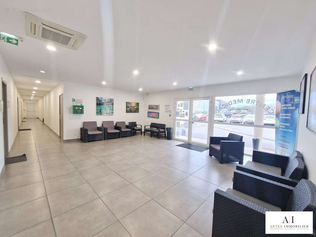 Commerce à SAULCE-SUR-RHONE