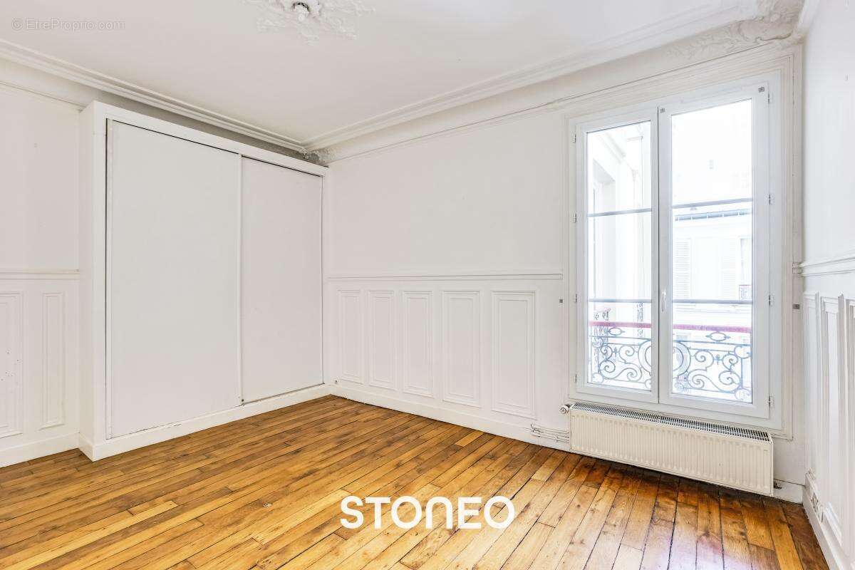 Appartement à PARIS-8E