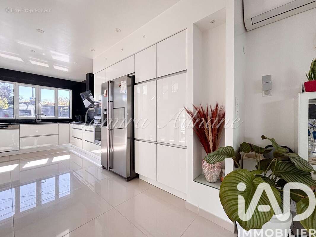 Photo 5 - Maison à MONTIGNY-LES-CORMEILLES