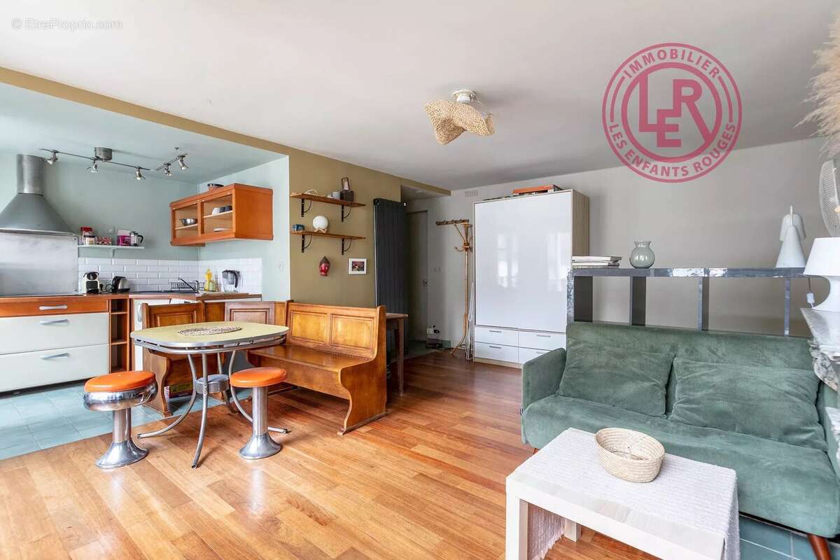 Appartement à PARIS-11E