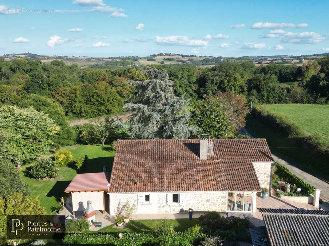 Maison à MONCRABEAU