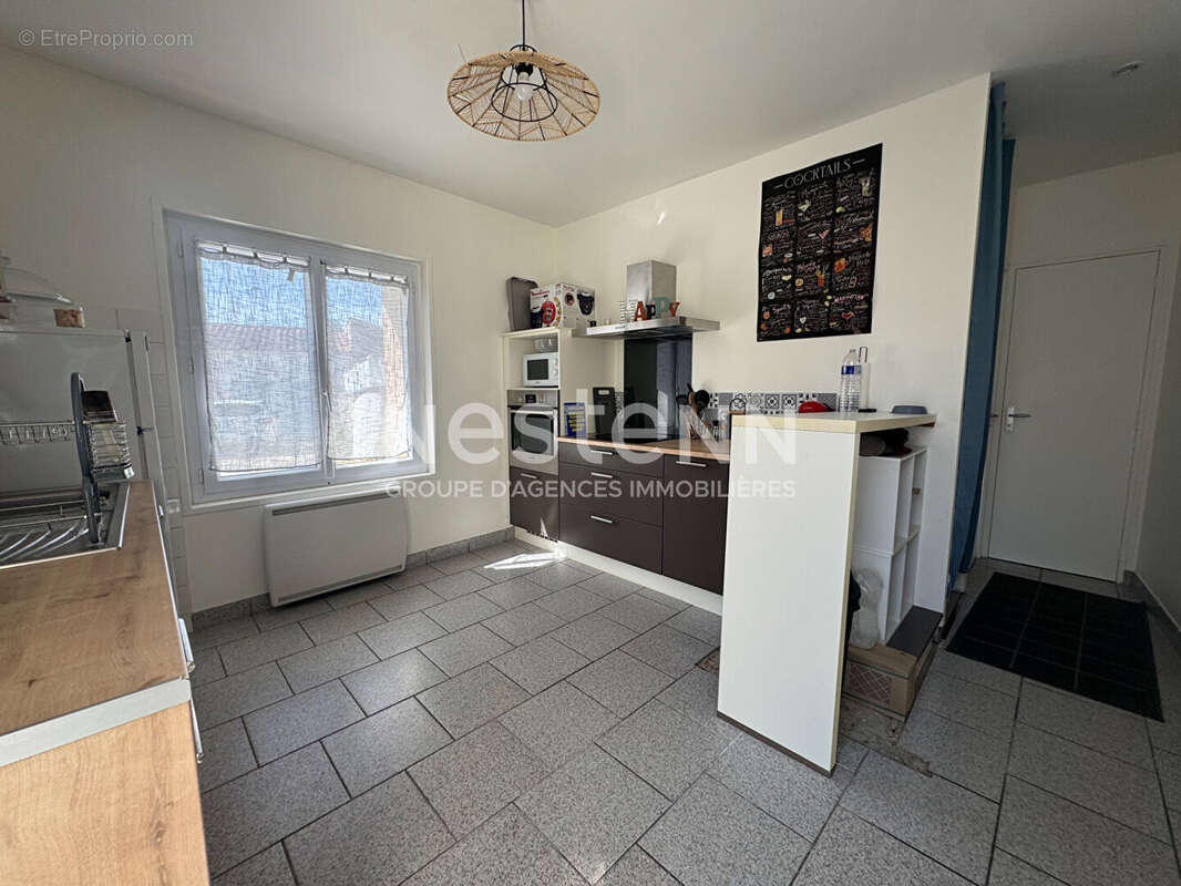 A 20min de Rochefort et Saintes : Beurlay : Maison en Pierre 2 chambres et terrain non attenant - photo 5