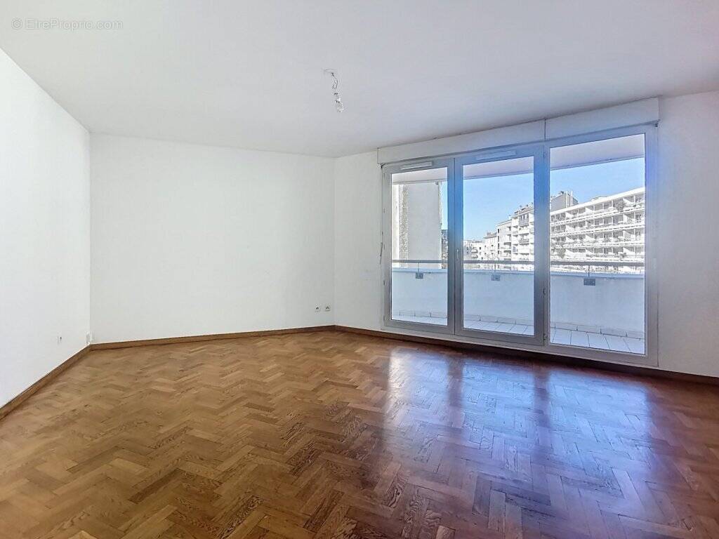 Appartement à VILLEURBANNE