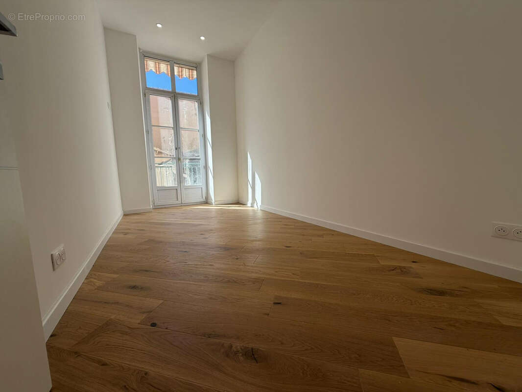 Appartement à MENTON