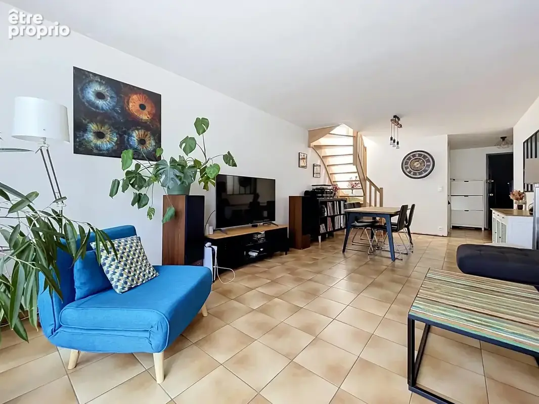 Rare à la vente - photo 3