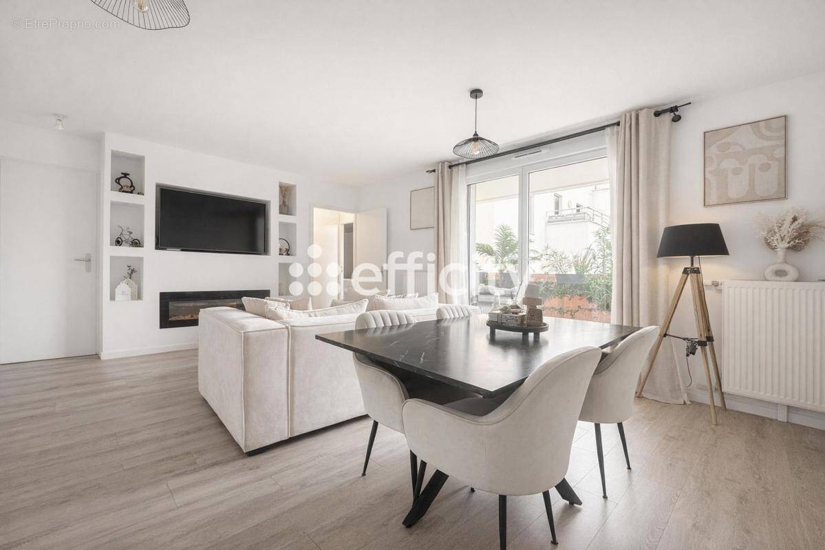 Appartement à COLOMBES