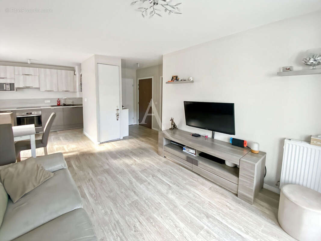 Appartement à JOUY-LE-MOUTIER