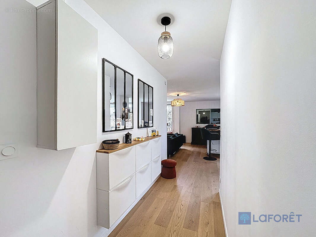 Appartement rénové - centre ville Arpajon -  F3 - 68m² - photo 6
