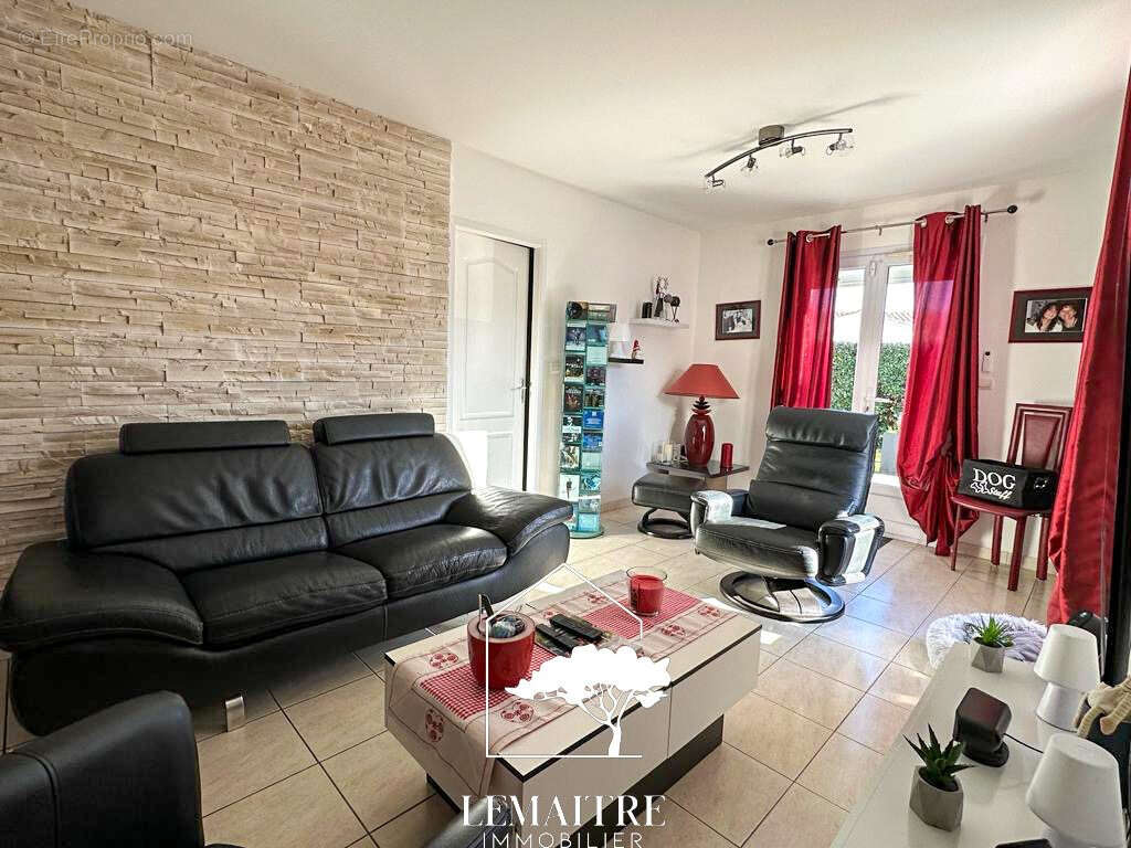 Maison à SAUJON