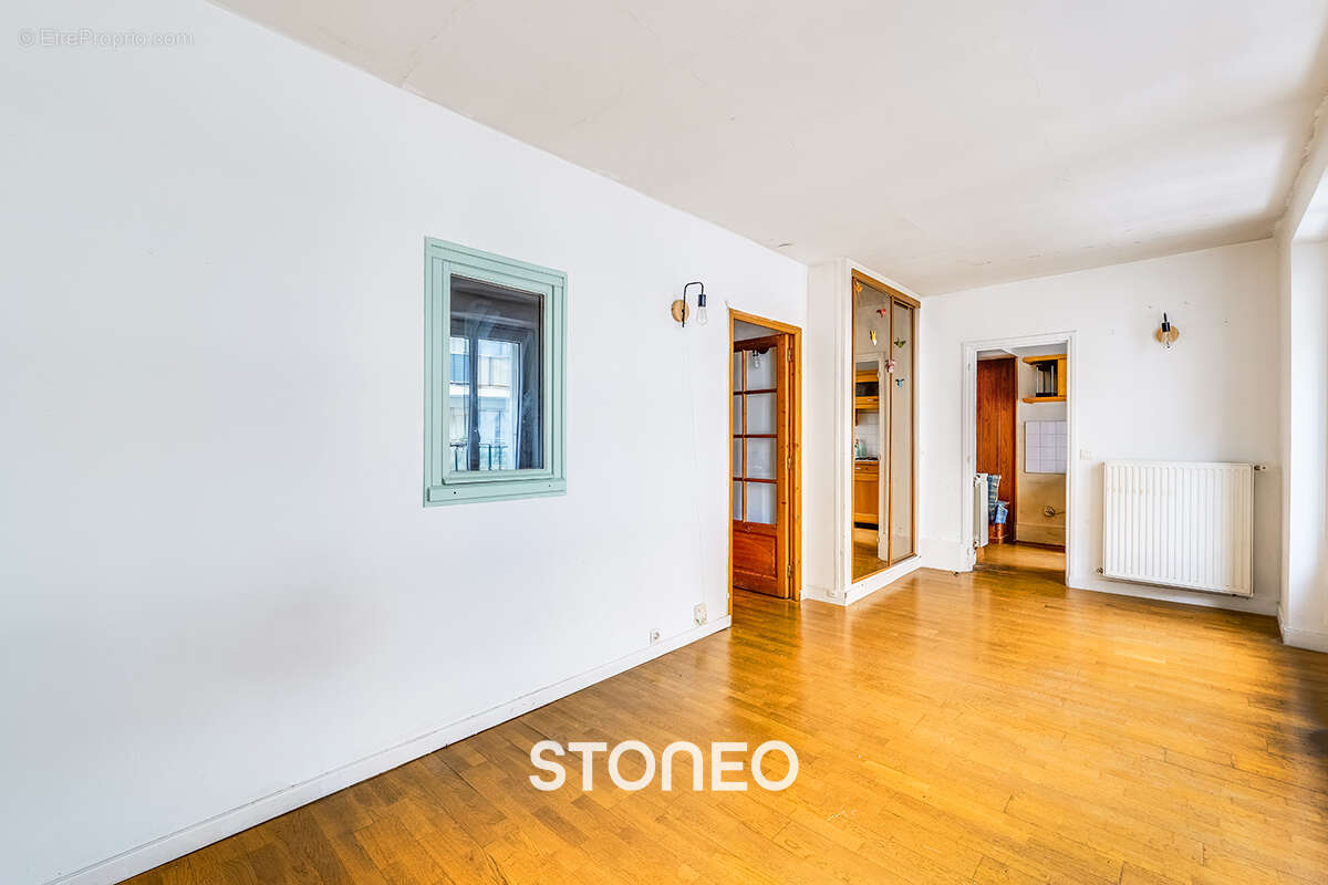 Appartement à PARIS-7E