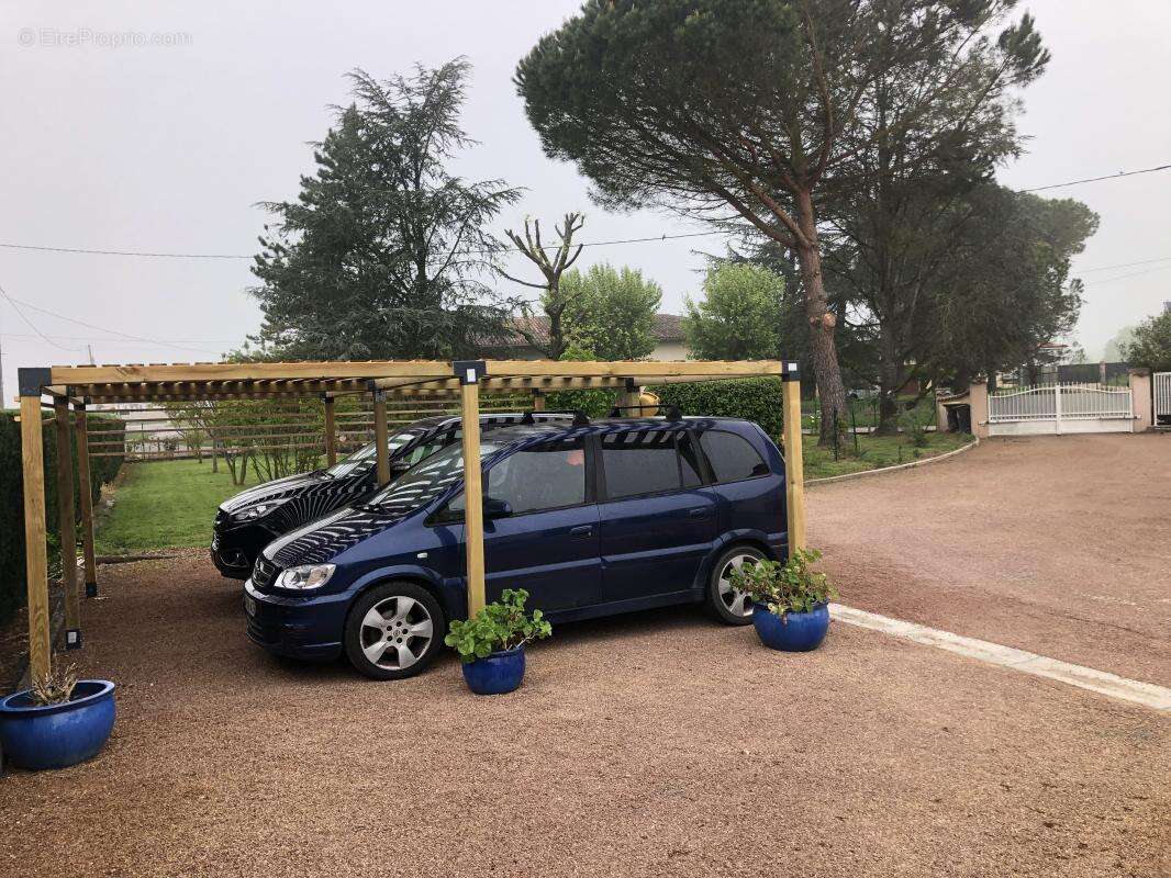 Maison à LACOURT-SAINT-PIERRE