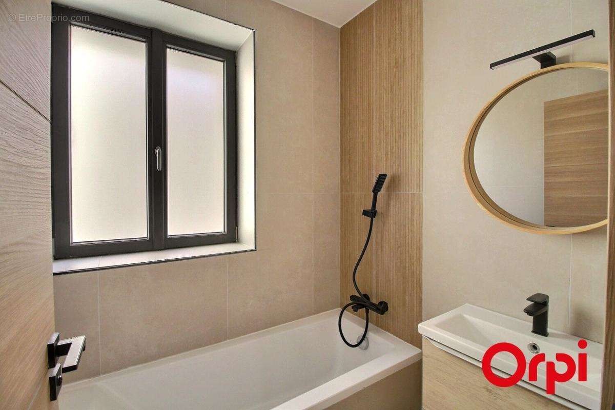 Appartement à MARSEILLE-13E