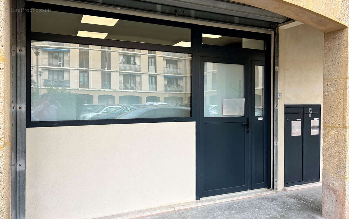 Commerce à AIX-EN-PROVENCE