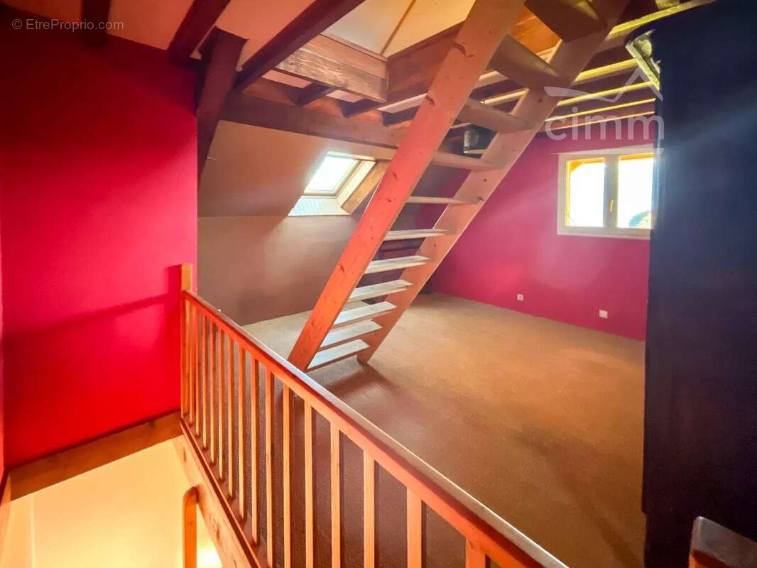 Maison à LA TERRASSE