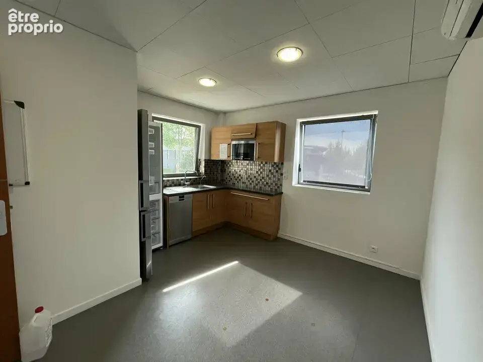 Commerce 275 m² à vendre à Serris (77700) - photo 8