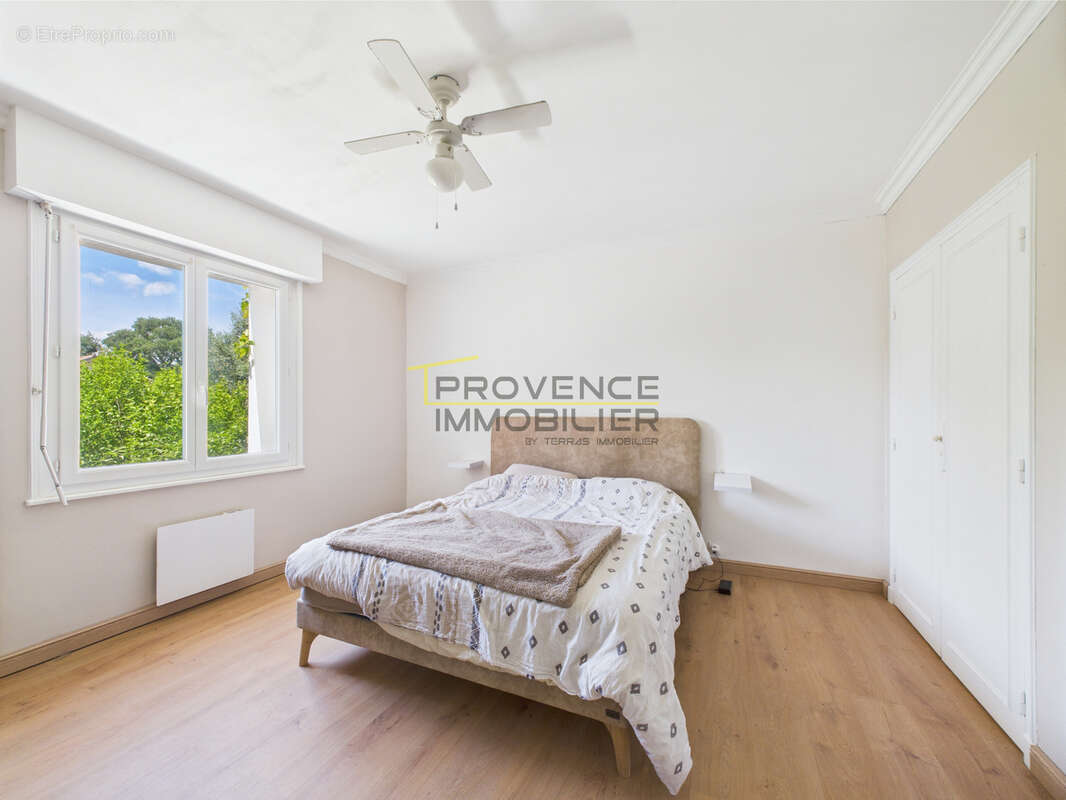 Maison à MONTELIMAR