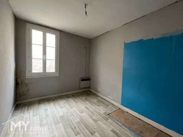 Lamothe Montravel : Maison de ville avec jardin. - photo 10
