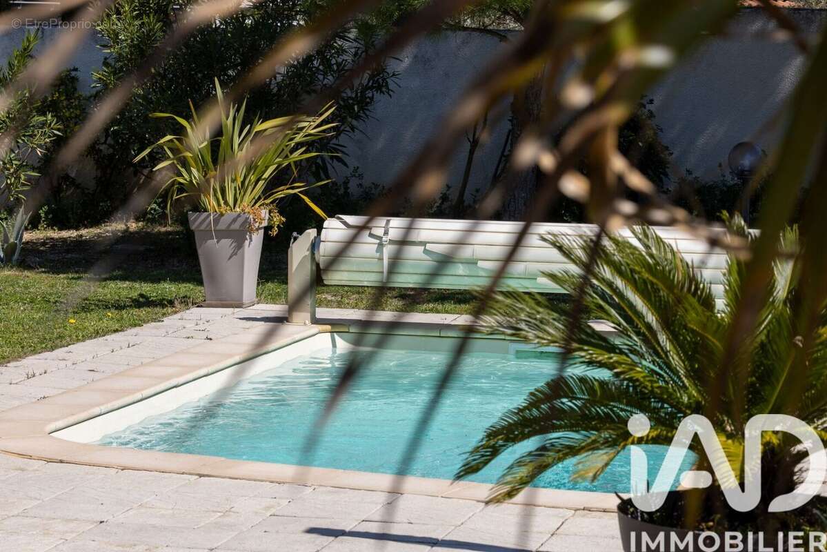 Photo 2 - Maison à VALREAS