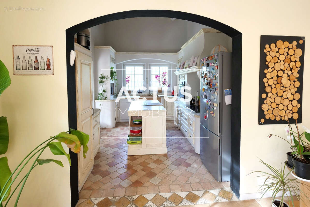 Maison à PELISSANNE