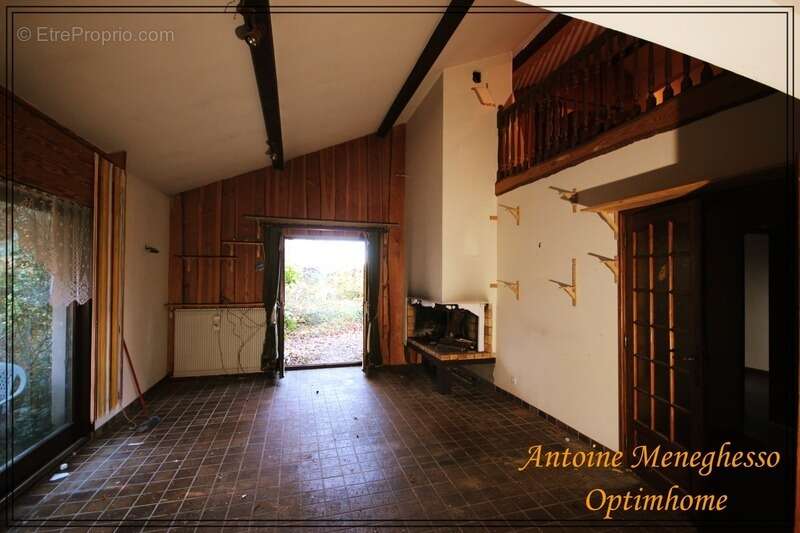 Maison à ENTRE-DEUX-EAUX