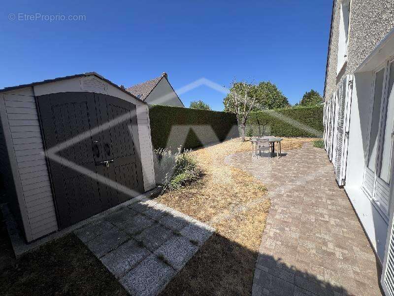 Maison 120 m² à Combs-La-Ville  - photo 10
