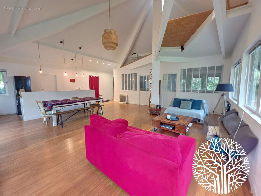 Maison à NOISY-SUR-ECOLE