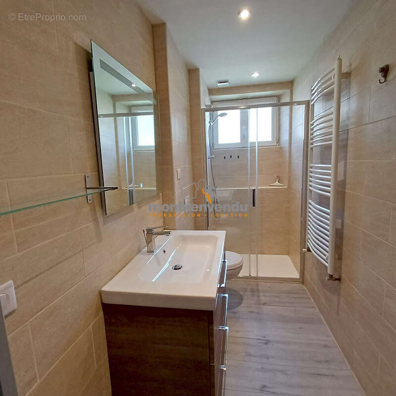 Appartement à POLMINHAC