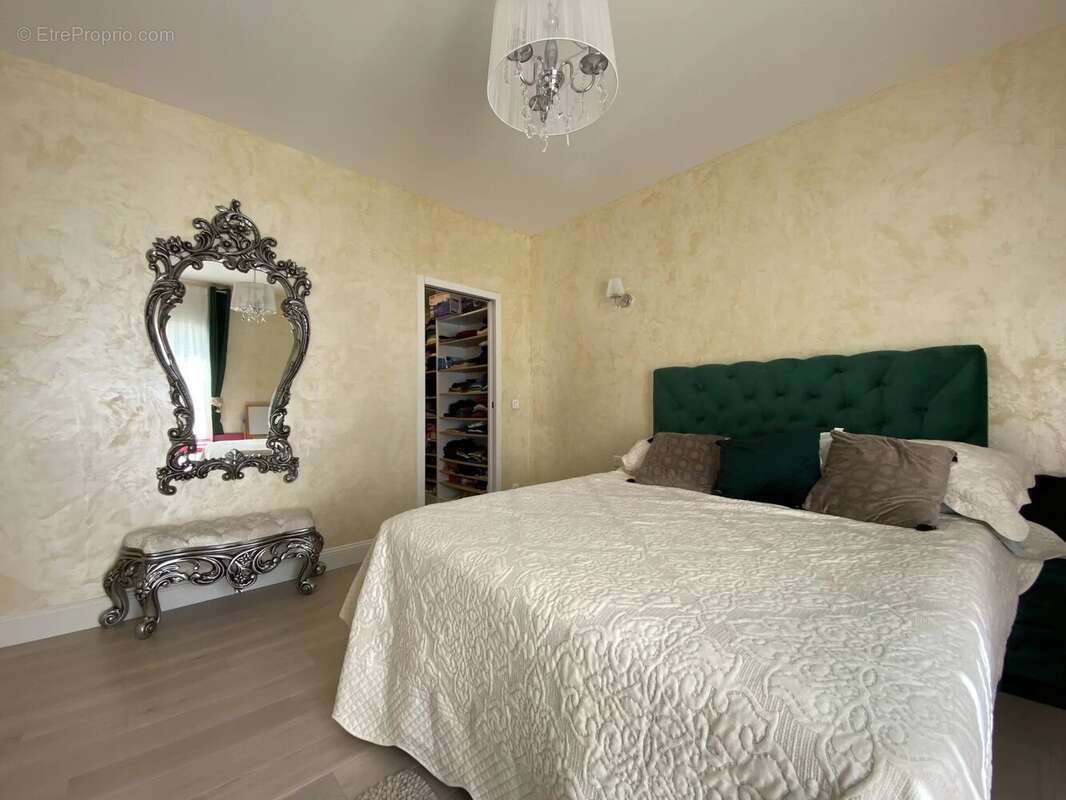 Maison à LE PLESSIS-TREVISE