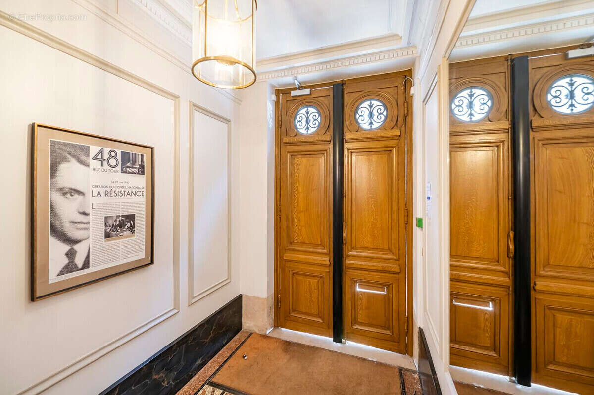 Appartement à PARIS-6E