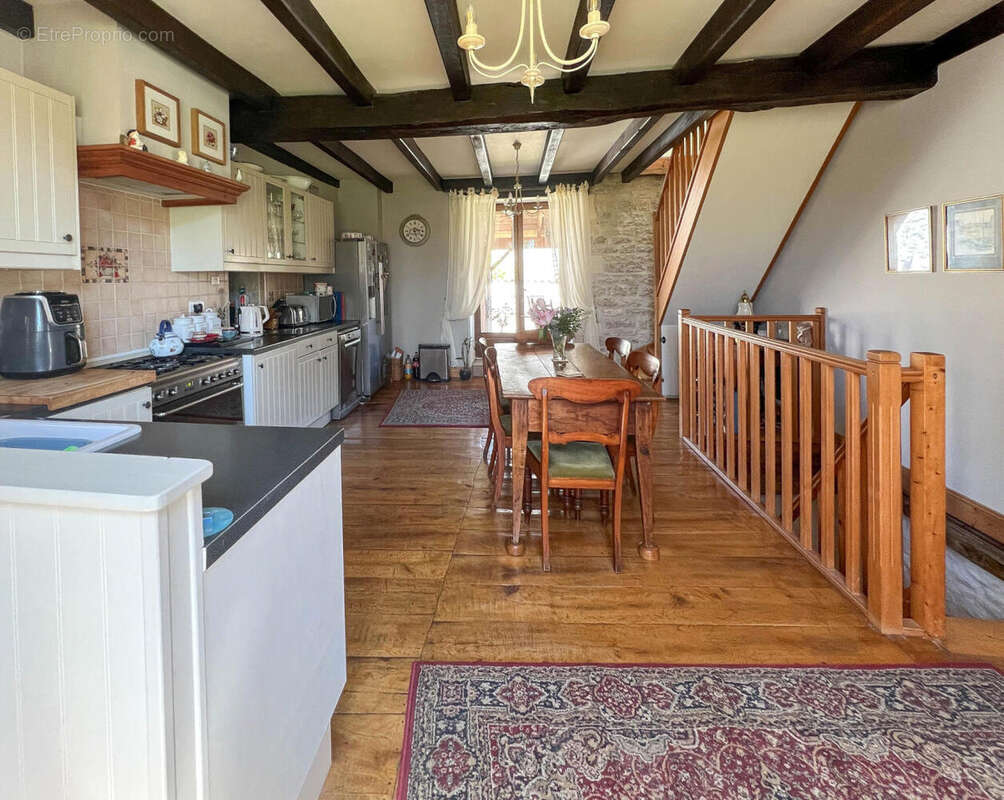 CUISINE - Maison à FONTENILLE