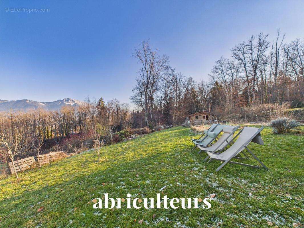 Ancien corps de ferme rénové avec vue panoramique en vente à  Charvonnex Annecy (74370) - photo 21