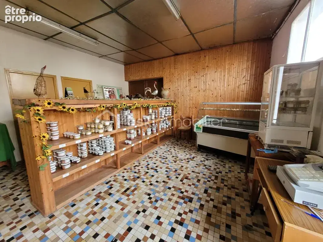Maison avec exploitation agricole 150m2, 9 pièces - photo 16