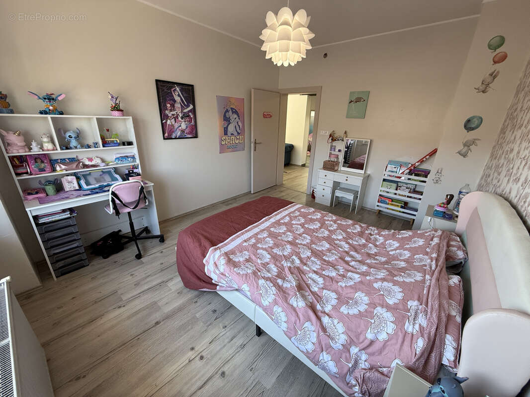 Maison 6 pieces de 121 m2 avec 4 chambres - photo 11