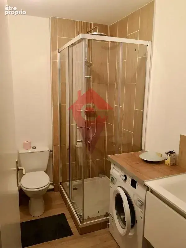 Appartement T1 meublé au dernier étage avec ascenseur et par - photo 3