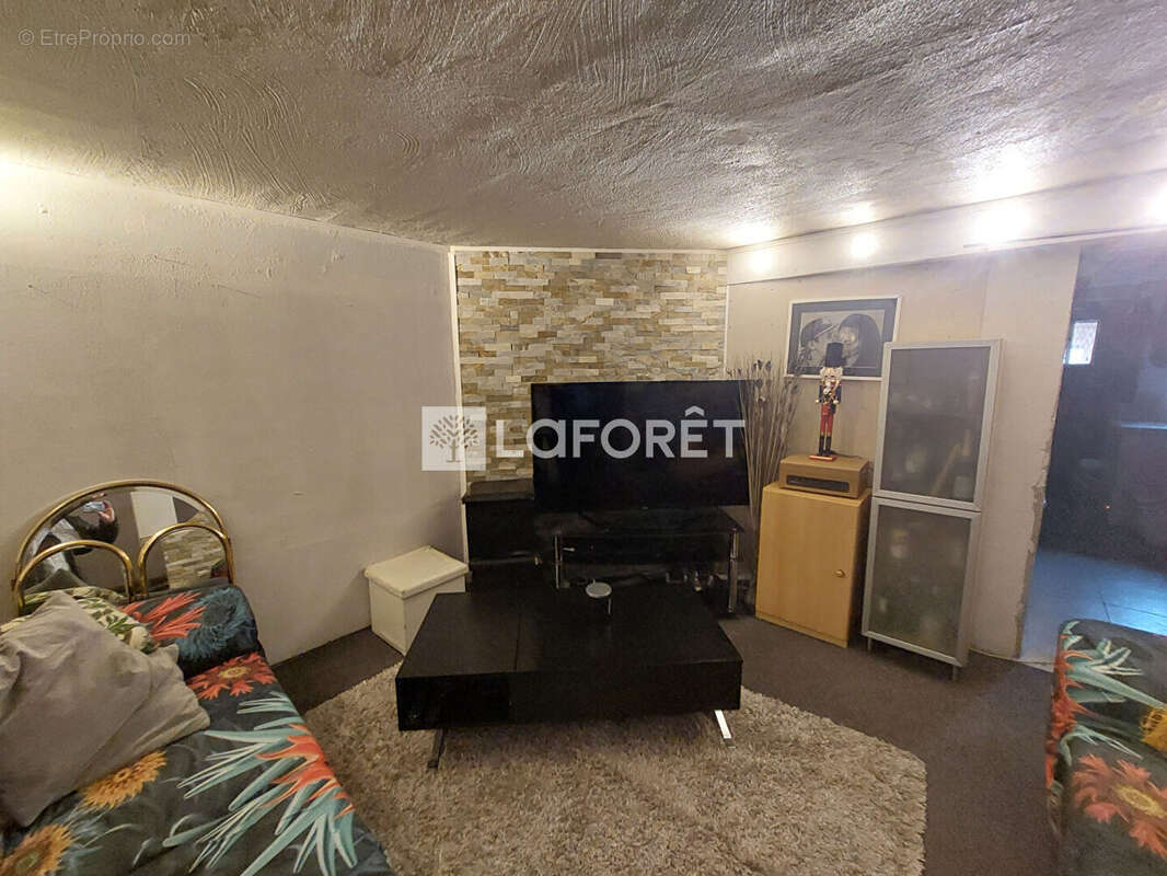 Maison à AUDUN-LE-TICHE